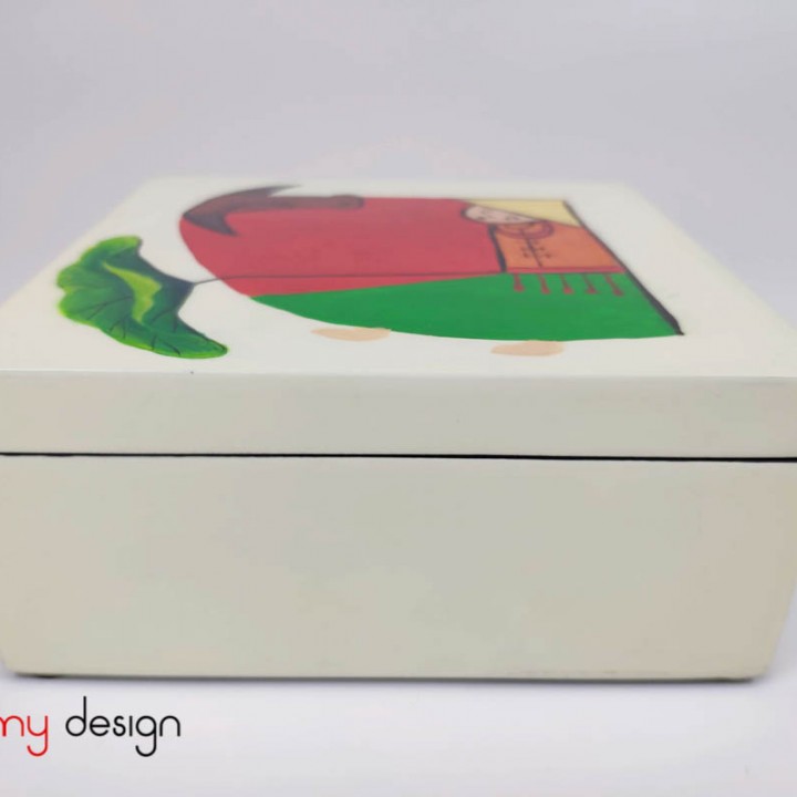 Square white box with hand painted buffalo 15 cm 